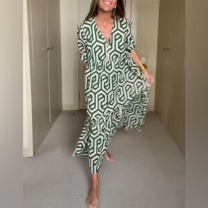 Zara Green Geometric Print Maxi Dress / Size: XS